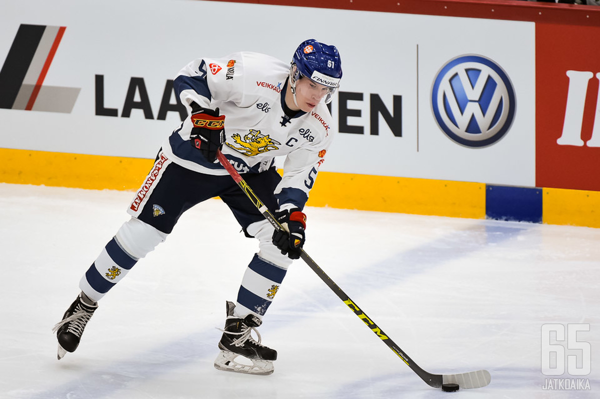 Tomi Sallinen siirtyy KHL:ään.