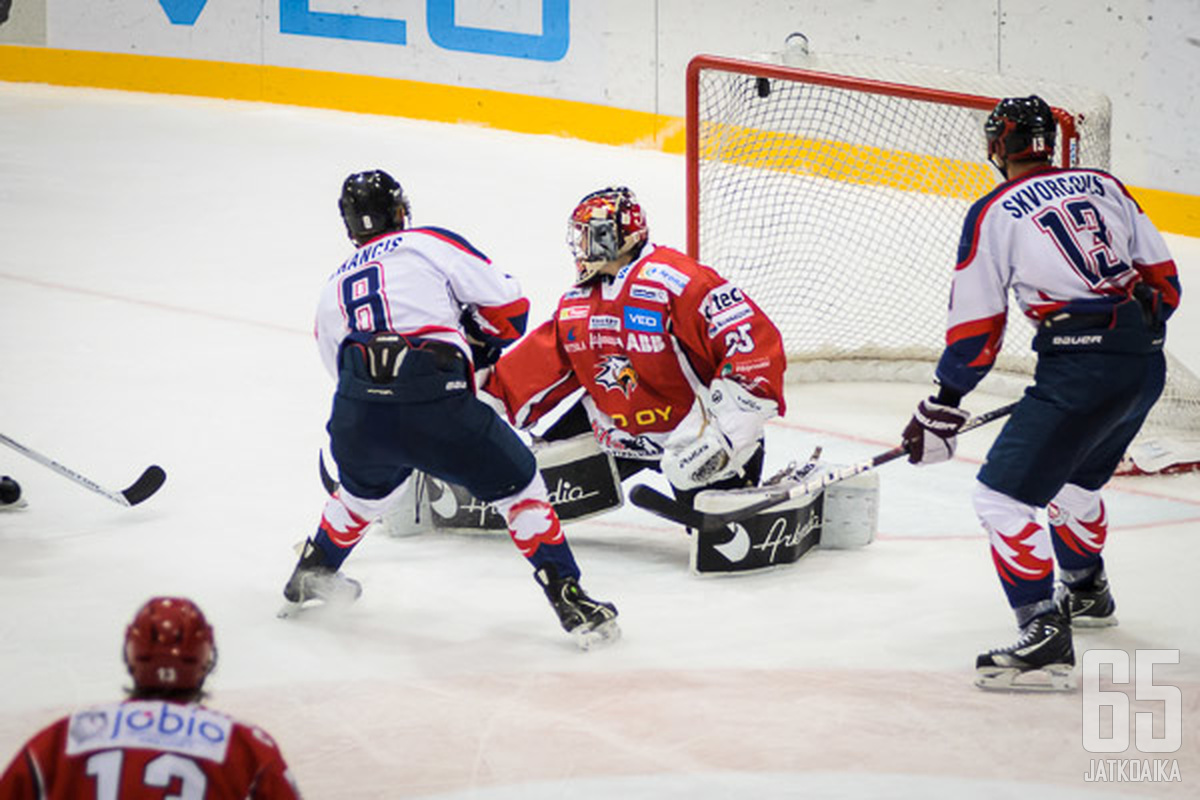 Vaasan Sport on osallistunut Continental Cupiin viimeisimpänä suomalaisjoukkueena, kaudella 2012−2013. Silloin vaasalaiset kohtasivat muun muassa latvialaisjoukkue HK Liepājas Metalurgsin.