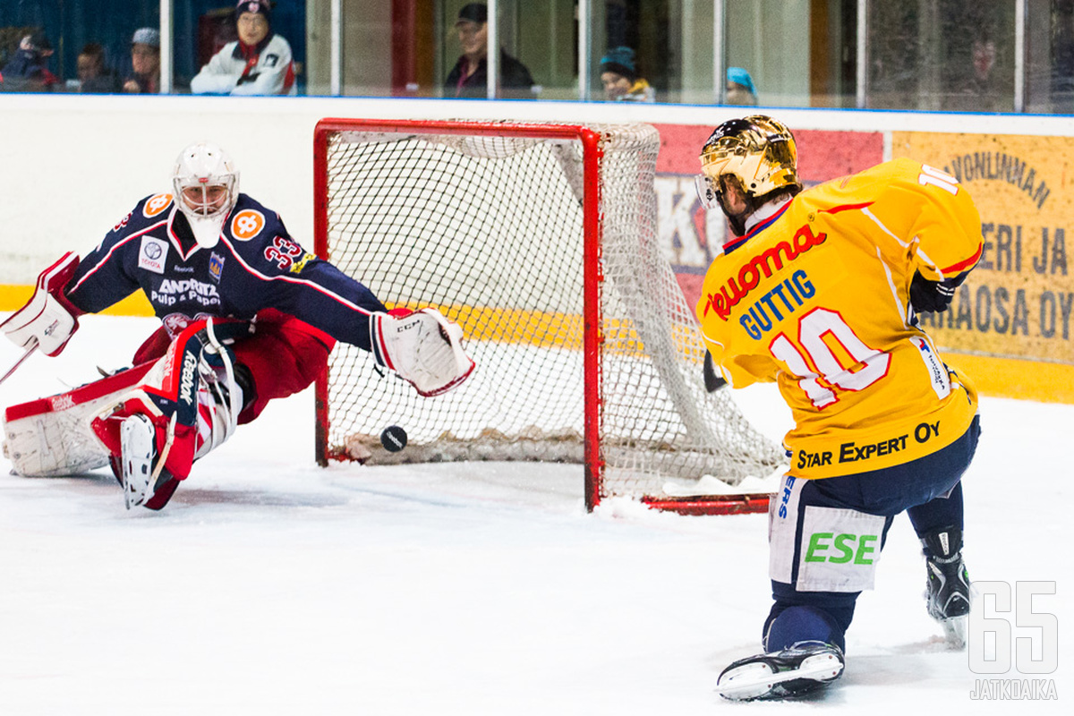 Tällä tapaa syntyi 2-0-osuma Guttigin lavasta.