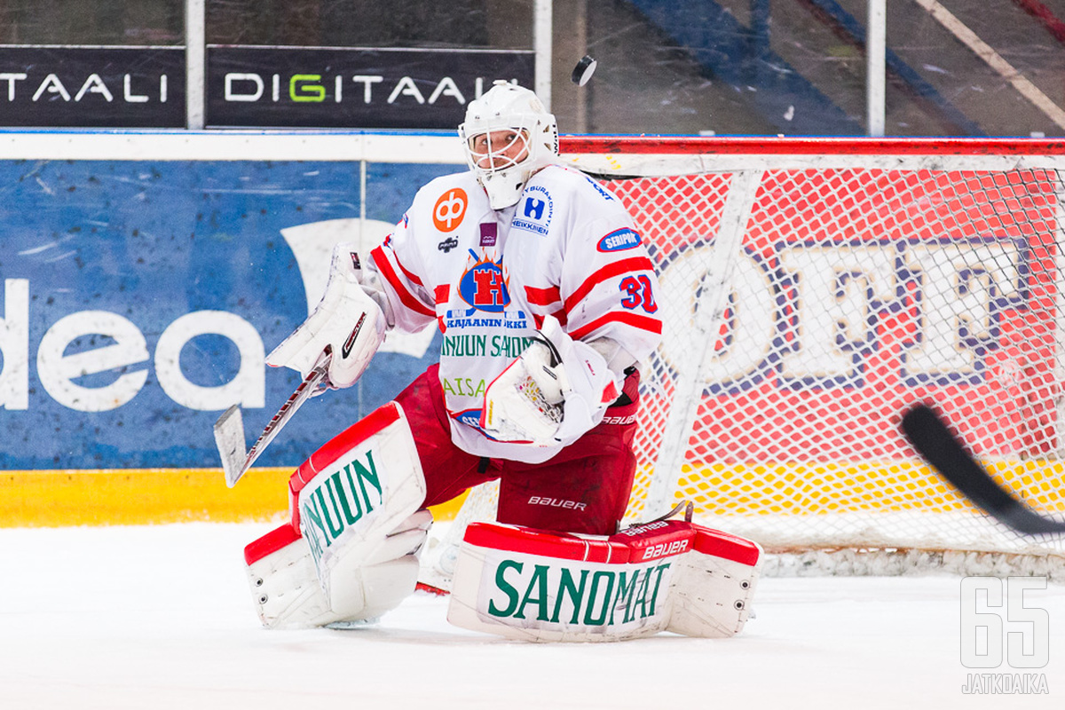 Tuukka Smura oli mies paikallaan illan ottelussa.