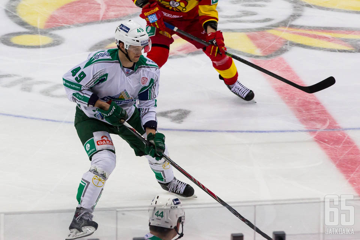 Ilkka Heikkinen teki menneellä kaudella KHL:ssä 17 pistettä.