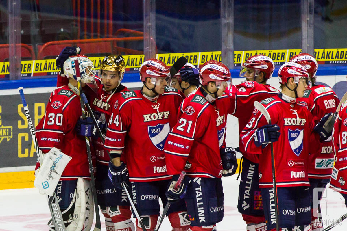 Eilen HIFK:n peli päättyi näihin tunnelmiin. Muuttuuko vire alle vuorokaudessa?