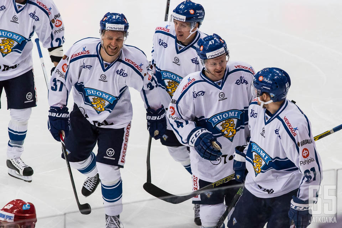 Suomen kisat alkavat ottelulla Yhdysvaltoja vastaan.