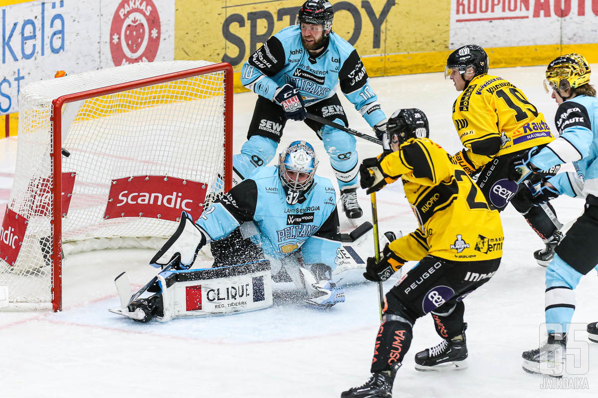 Kiiskinen löi ottelun alkutahdit ylivoimamaalillaan.