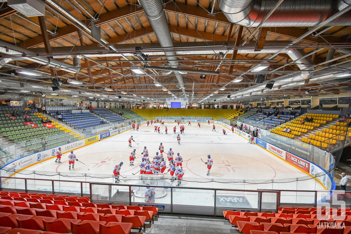 Kisapuiston jäähalli vetelee jo viimeisiään ja Liiga-SaiPa Oy haaveilee uudesta areenasta keskustassa.