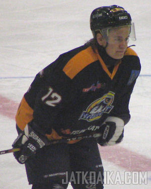 Miikka Lindholm on yksi keravalaisen jääkiekkoilun suurista hahmoista.
