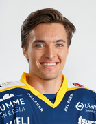 Daniel Mäkiaho, #77